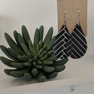 Leather earrings